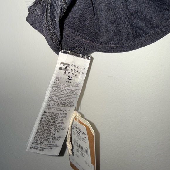 Billabong black size medium bikini top NWT - Picture 5 of 5